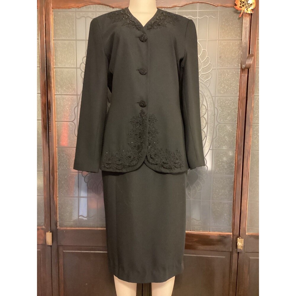 St. Anthony Evening Women’s Beaded Blazer and Skirt Set Black Size 8